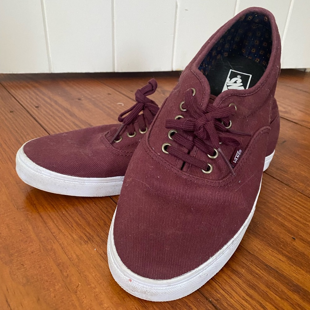 Vans Authentic Classic Sneaker Shoe, Men’s size 11.5